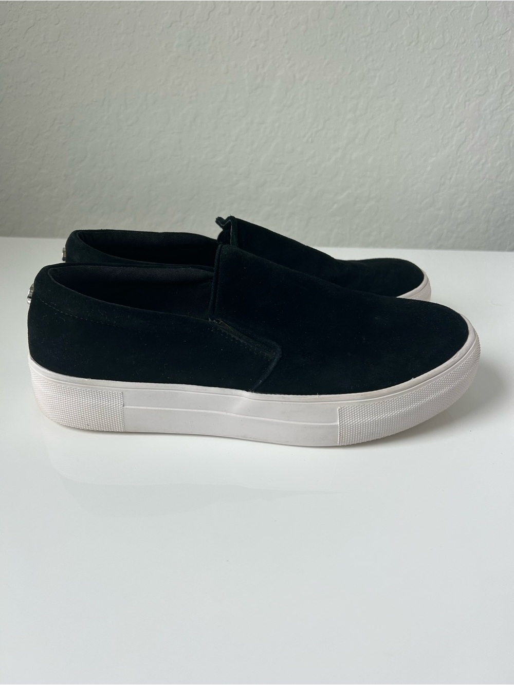 Steve Madden Black Slip-On Platform Loafers